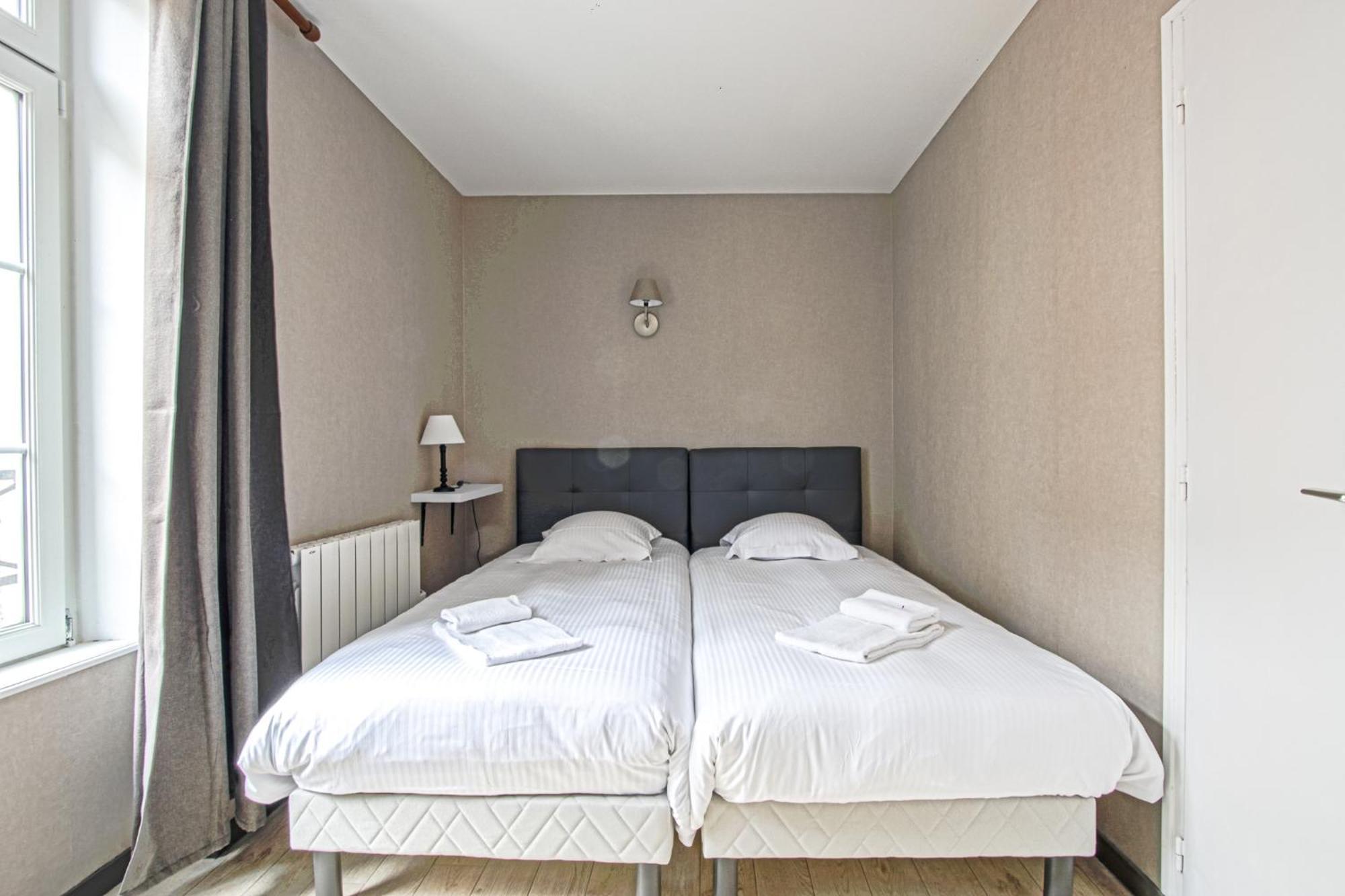 Le Nid Saint Jean Apartment บาเยอ ภายนอก รูปภาพ